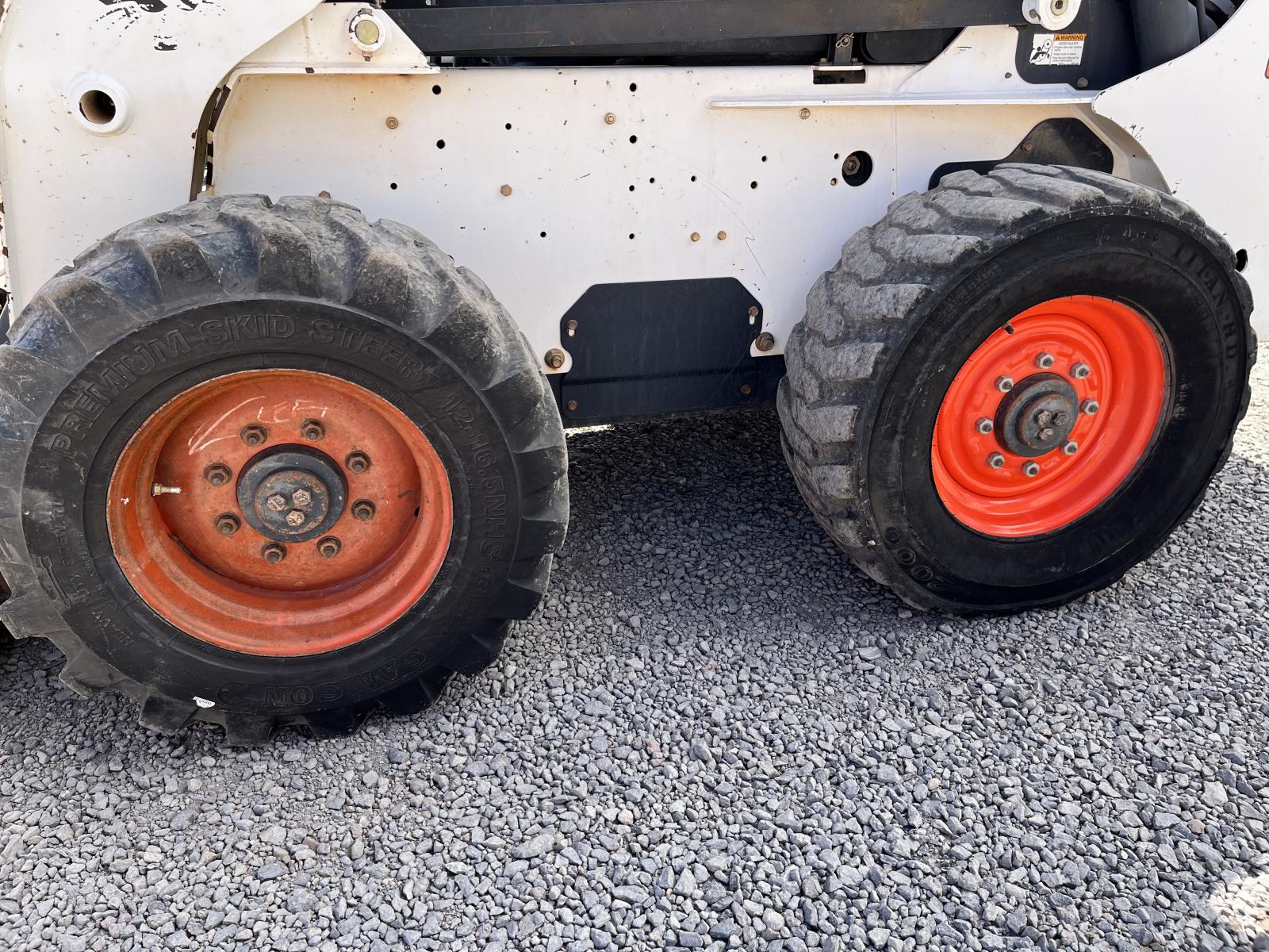 ./imagenes/INVOICE/2019/17258/MINICARGADOR BOBCAT S300 (5).JPG